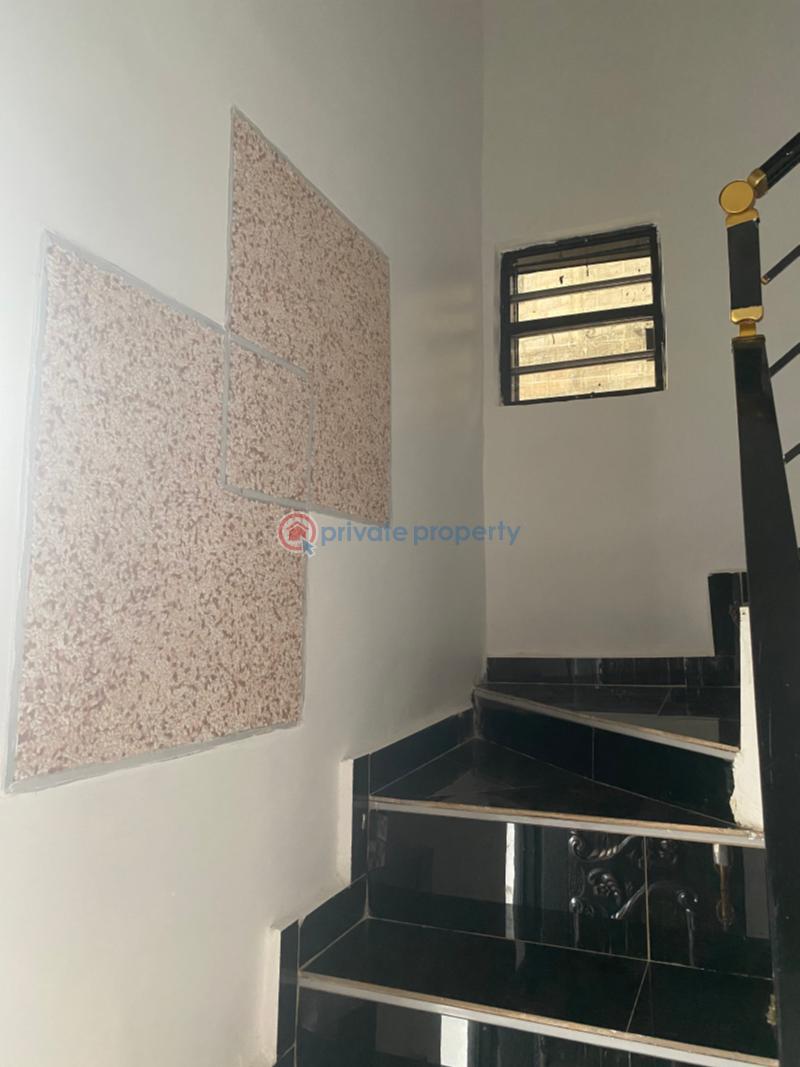 4 bedroom Detached Duplex For Sale California Street, Umuodu Mbieri, Owerri. Owerri Imo - 14