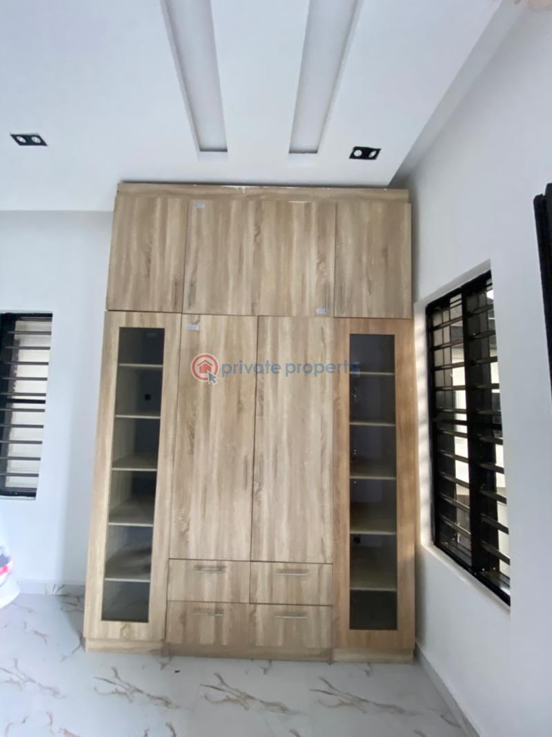 4 bedroom Detached Duplex For Sale California Street, Umuodu Mbieri, Owerri. Owerri Imo - 11