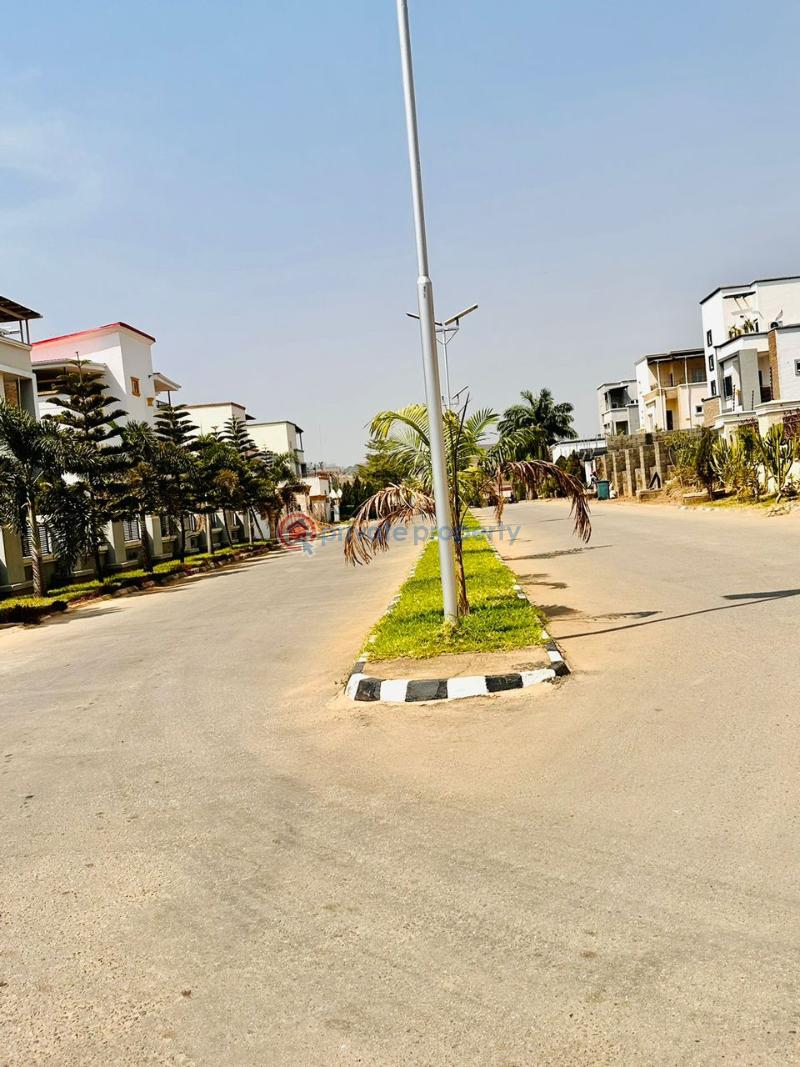 4 bedroom Detached Duplex For Sale Guzape Abuja Phase 1  - 4