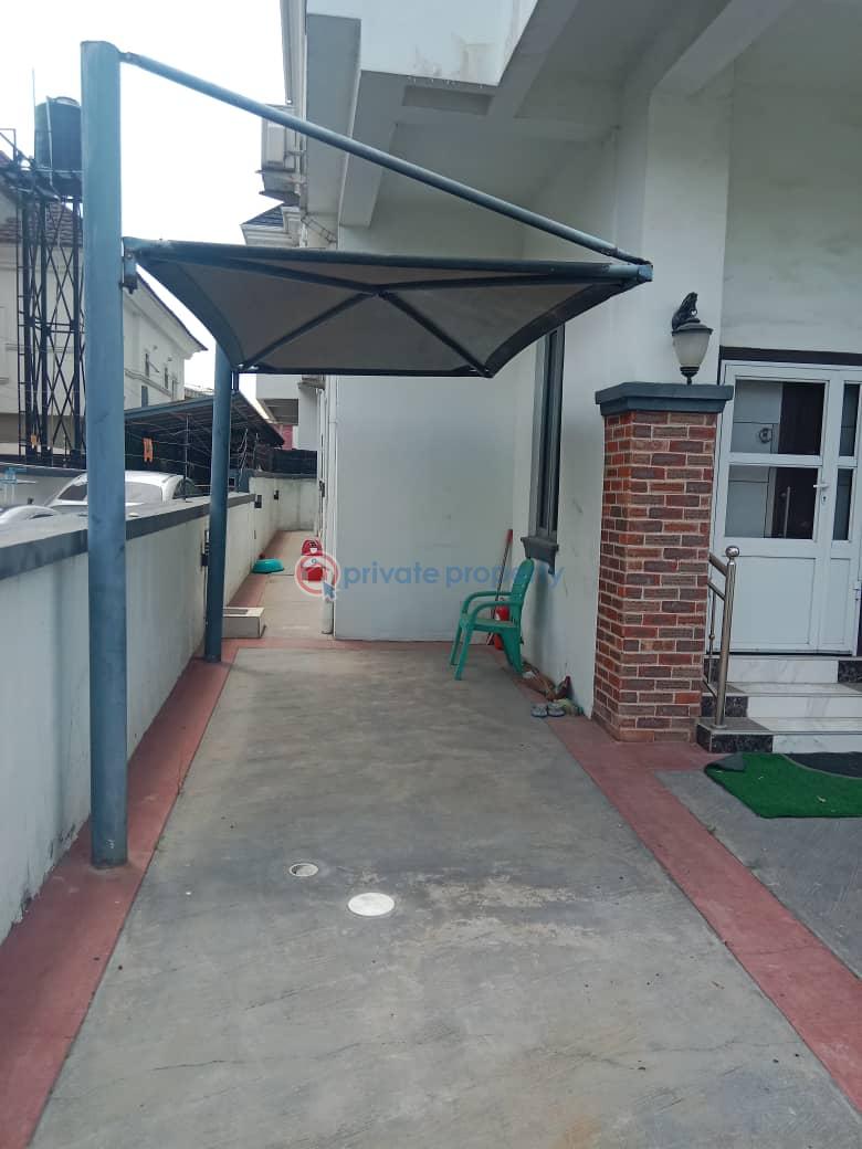 4 bedroom Semi detached Duplex For Sale Chevy View Estate , Chevron , Lekki. Chevron Drive Lekki Lagos - 4