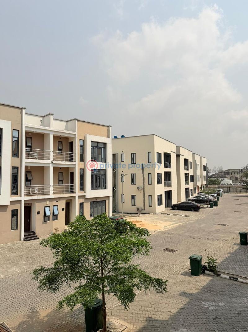4 bedroom Terraced Duplex For Sale Osapa Lekki Lagos - 5