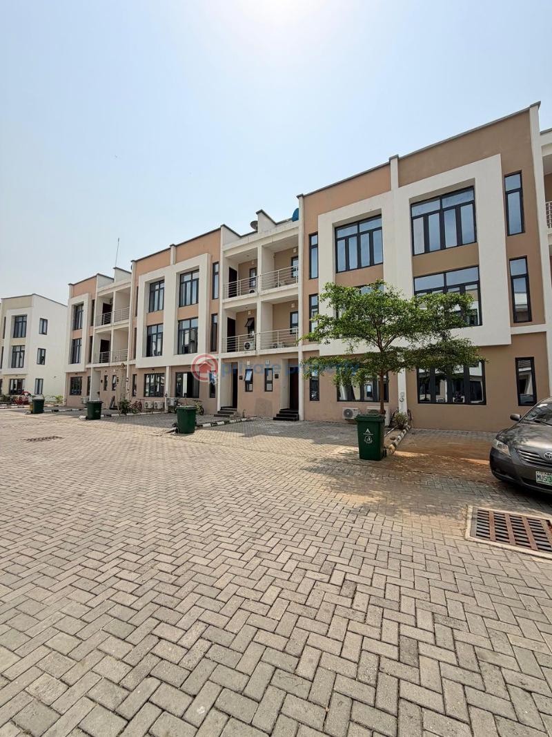 4 bedroom Terraced Duplex For Sale Osapa Lekki Lagos - 0