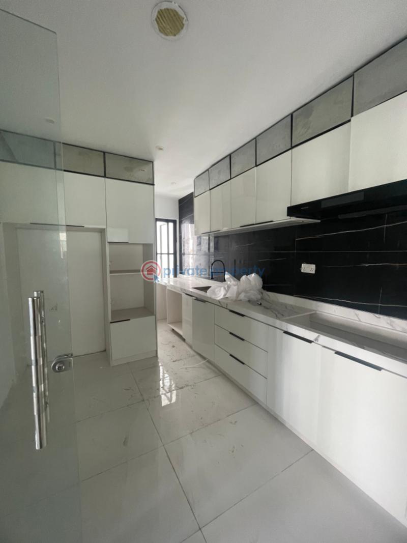 Tastefully built 4 bedroom terrace duplex with pool gym and children’s play area - 2 4 bedroom Terraced Duplex For Sale Ikate Elegushi Lekki Lagos - 2