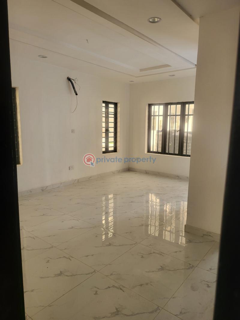 4 bedroom Terrace For Sale Kofoworola, Okupe Estate Mende Maryland Lagos - 1