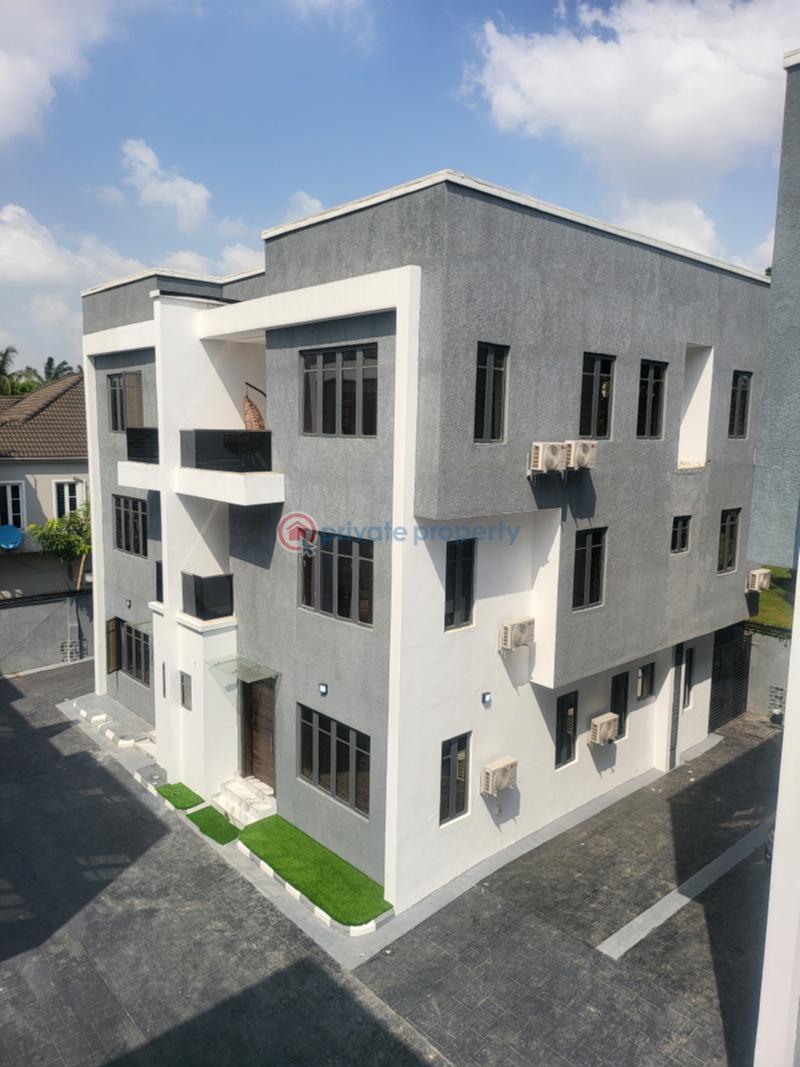 4 bedroom Terrace For Sale Kofoworola, Okupe Estate Mende Maryland Lagos - 0
