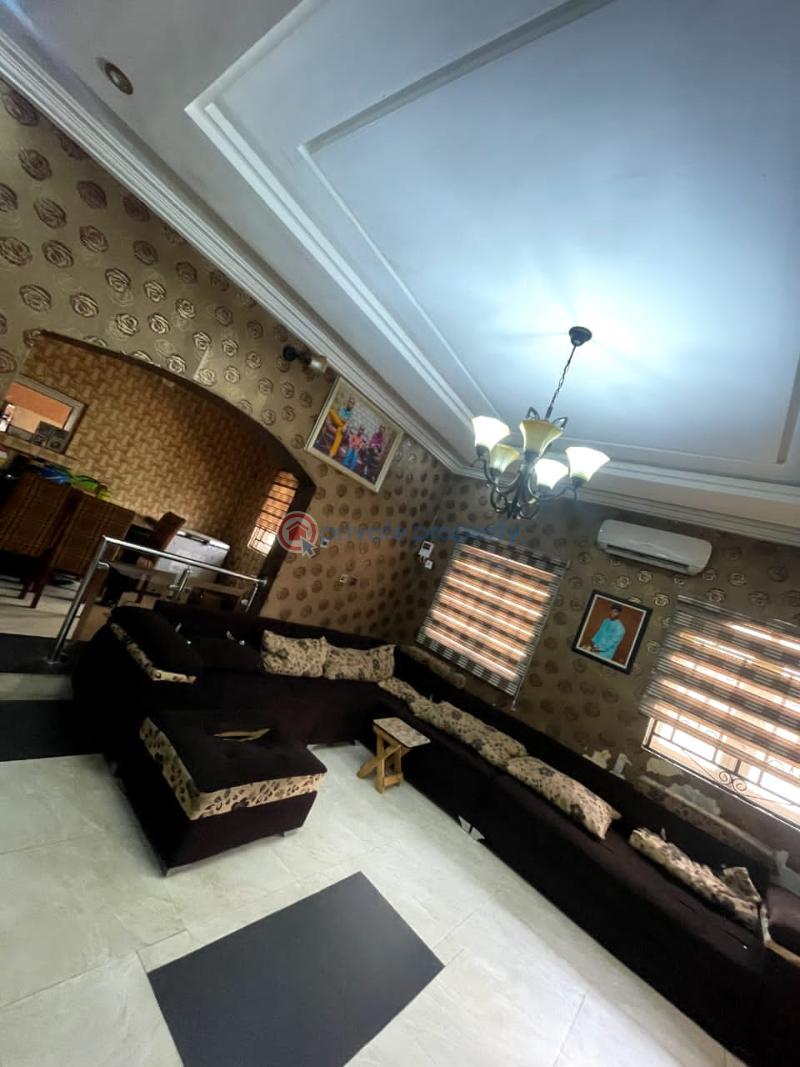 House For Sale Location :biala Estate, Olodo Ibadan. Ibadan Oyo - 8