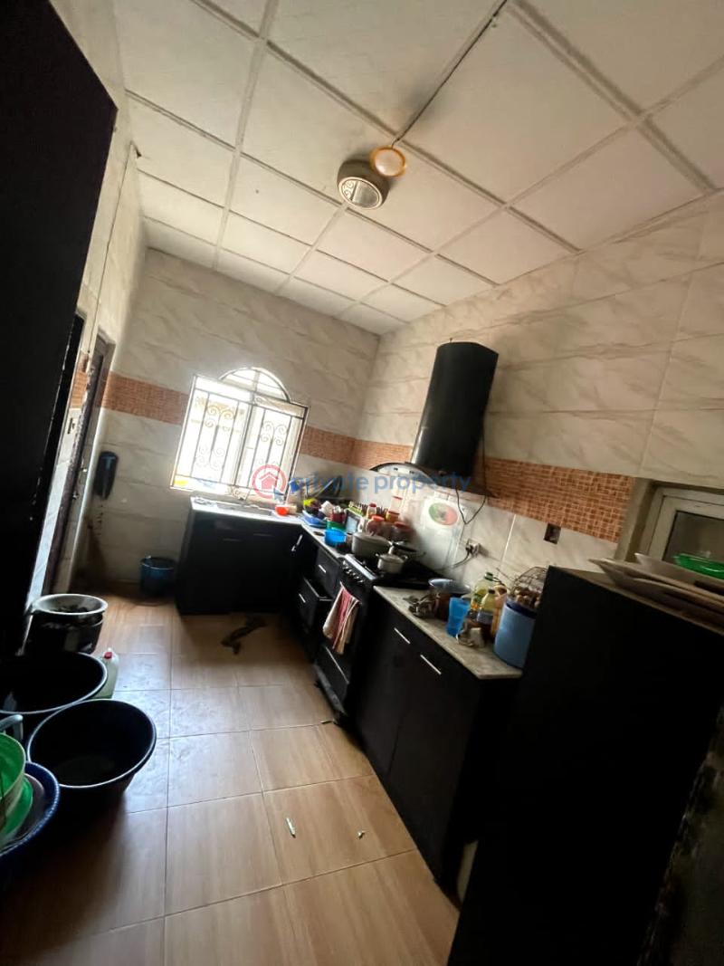 House For Sale Location :biala Estate, Olodo Ibadan. Ibadan Oyo - 4