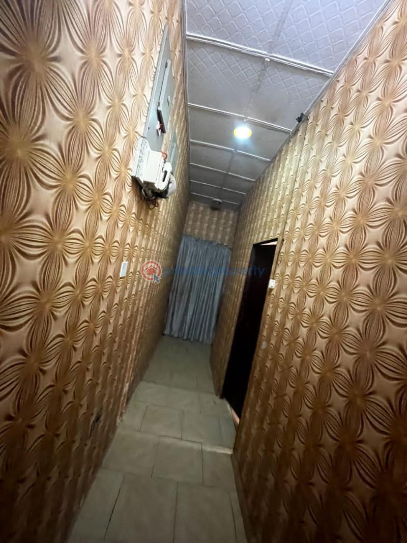 House For Sale Location :biala Estate, Olodo Ibadan. Ibadan Oyo - 7