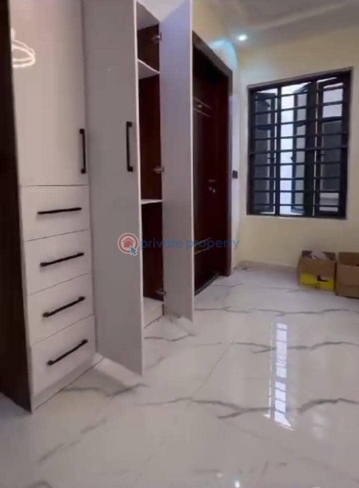 4 bedroom Semi detached Duplex For Sale Adeniyi Jones, Ikeja Lagos - 3