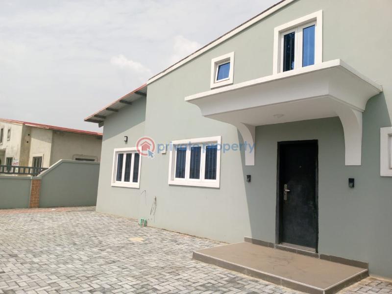 4 bedroom Detached Bungalow For Sale Mayfair Gardens Estate Awoyaya Ajah Lagos - 2
