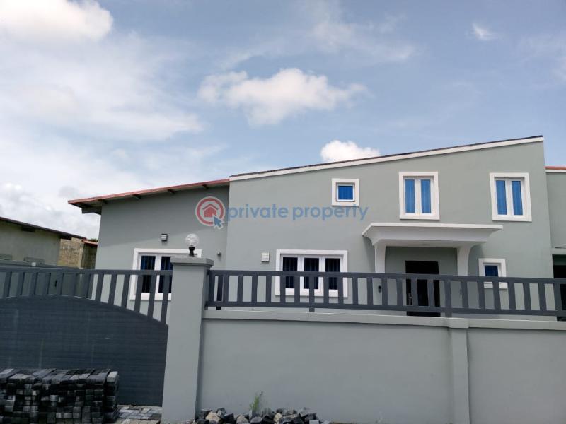 4 bedroom Detached Bungalow For Sale Mayfair Gardens Estate Awoyaya Ajah Lagos - 4