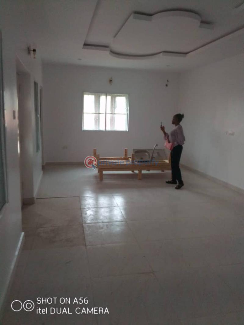 4 bedroom Duplex For Rent Ogunfayo Estate Awoyaya Ajah Lagos - 5
