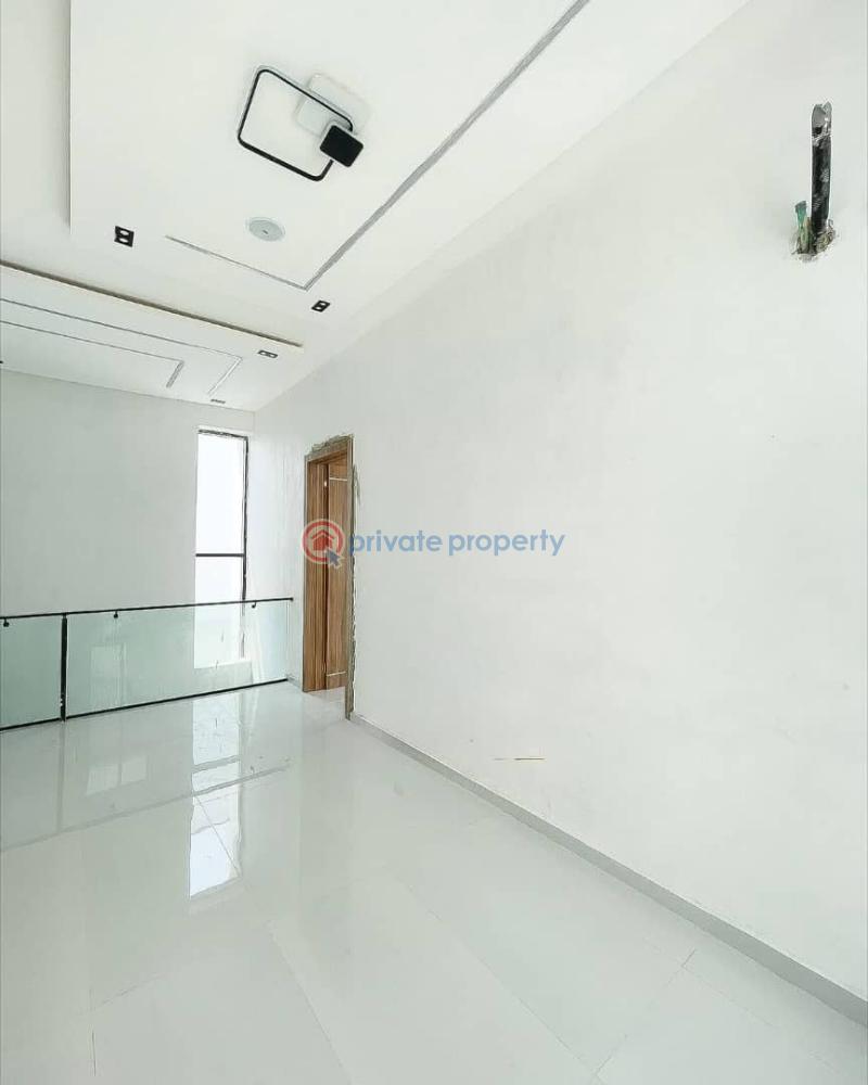 5 bedroom House For Sale Chevron Lekki Lagos - 10