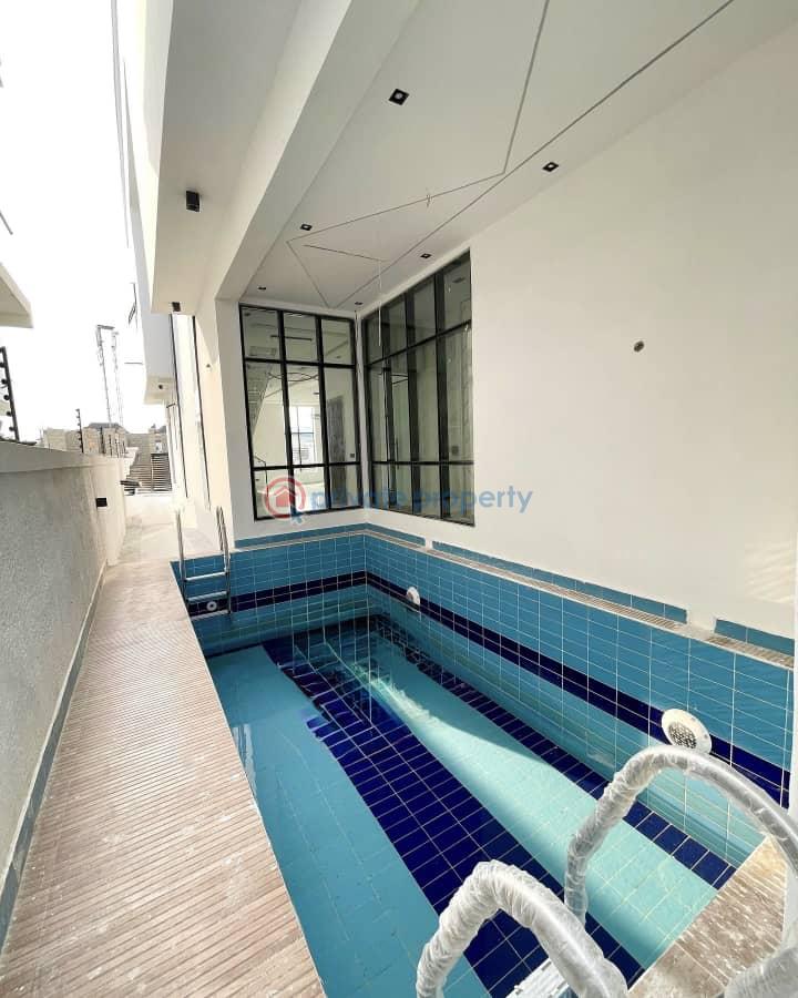 5 bedroom House For Sale Chevron Lekki Lagos - 1