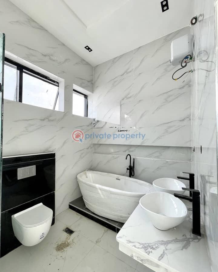 5 bedroom House For Sale Chevron Lekki Lagos - 3