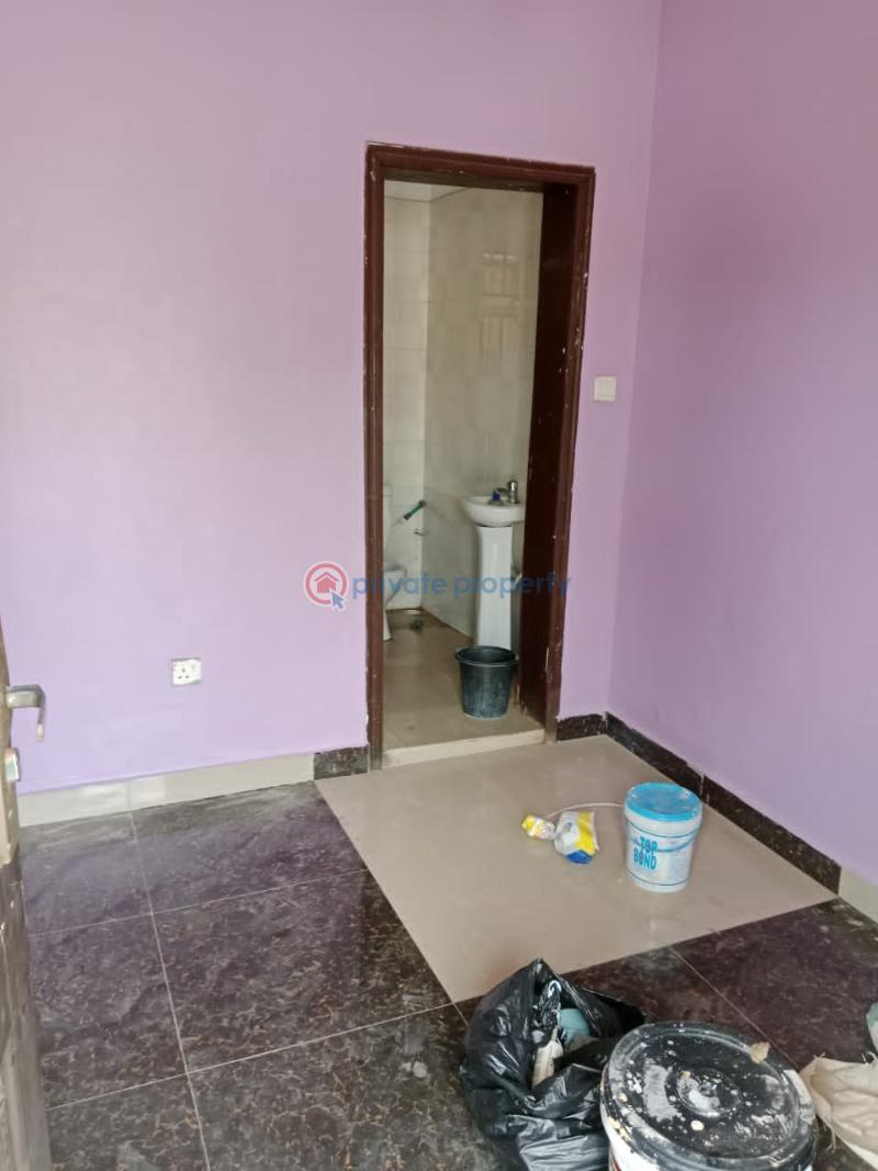 5 bedroom Detached Duplex For Sale Ateere Akala Express Ibadan Oyo - 2