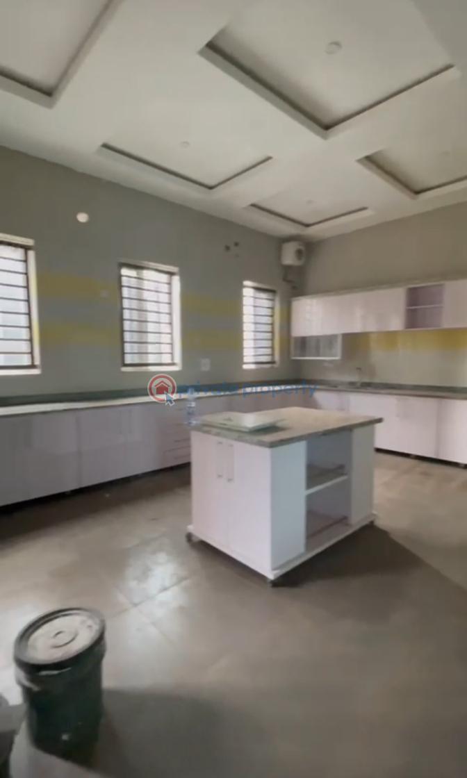 Tastefully built 5 bedroom duplex with cctv , inverter + bq on 500sqm - 5 5 bedroom Duplex For Sale Wtc Estate By Independence Layout Enugu Area  - 5