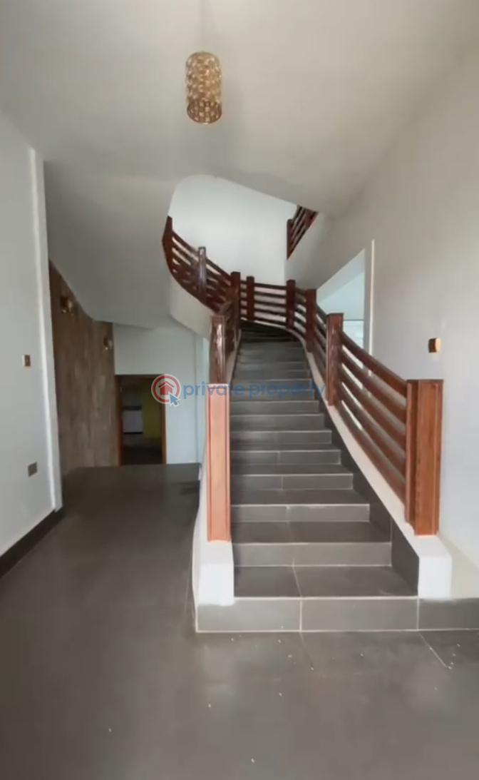 Tastefully built 5 bedroom duplex with cctv , inverter + bq on 500sqm - 2 5 bedroom Duplex For Sale Wtc Estate By Independence Layout Enugu Area  - 2