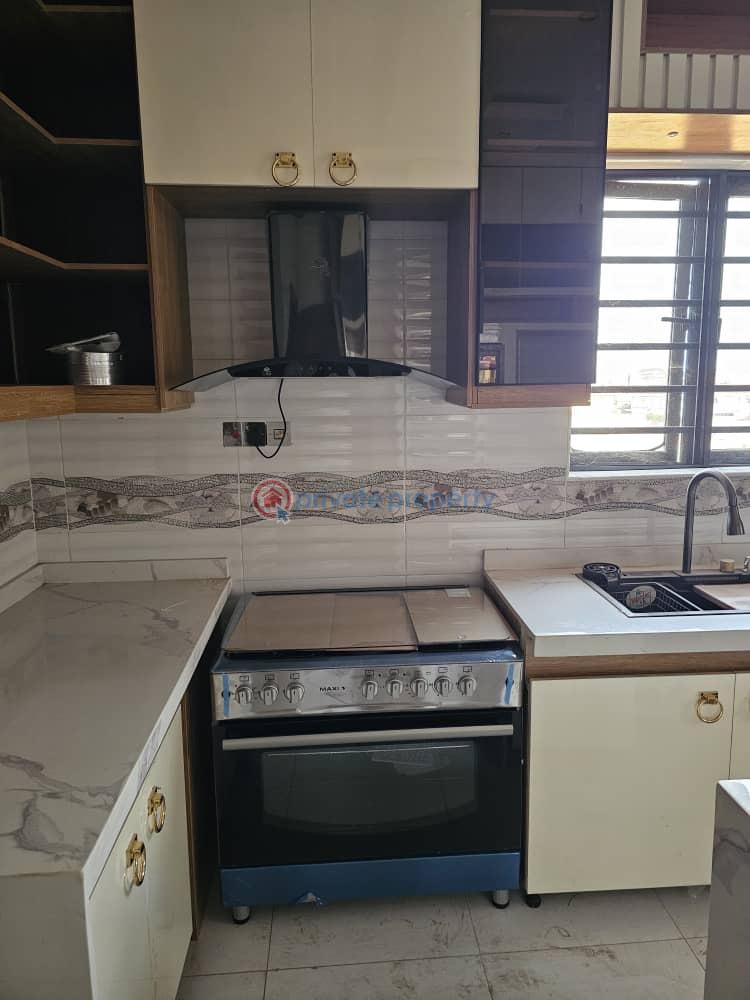 5 bedroom Duplex For Sale Magodo Gra, Phase 2 Shangisha Maryland Lagos - 6