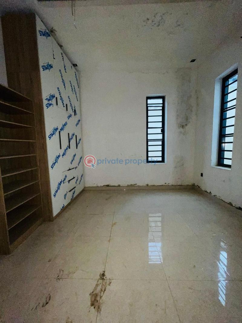5 bedroom Detached Duplex For Sale Omole Phase 2 Ojodu Lagos - 4