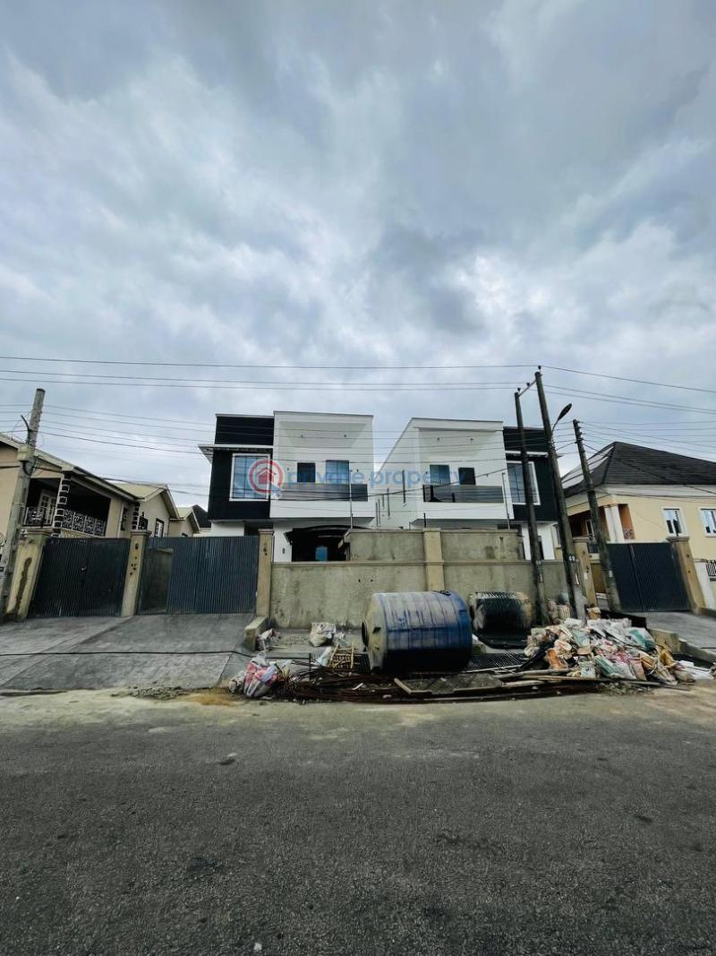 5 bedroom Detached Duplex For Sale Omole Phase 2 Ojodu Lagos - 1