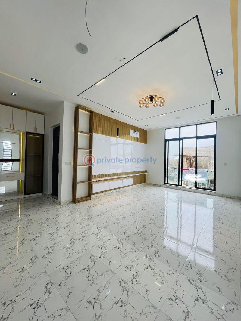 5 bedroom Detached Duplex For Sale Chevron Drive Lekki Lagos - 1