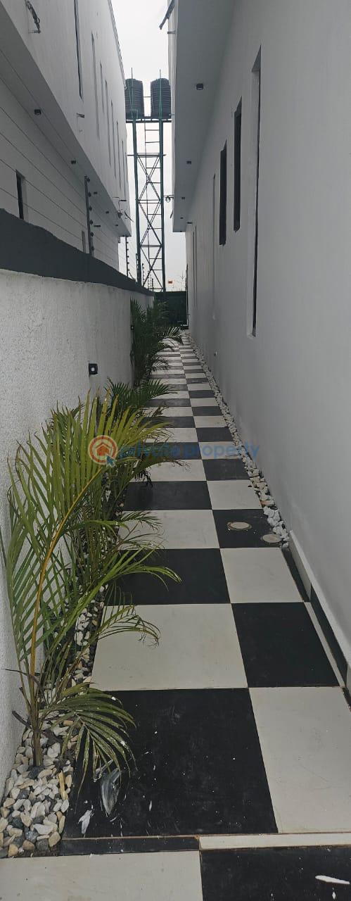 5 bedroom Detached Duplex For Sale Lekki Ajah, Lagos Lekki Phase 2 Lagos - 8