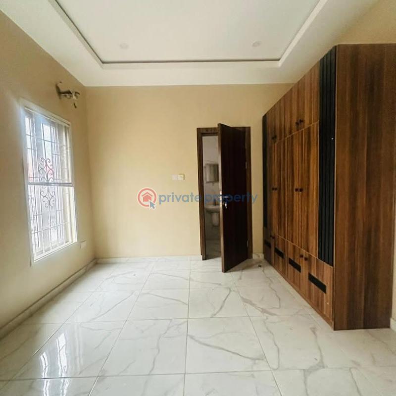 5 bedroom Detached Duplex For Sale Magodo Phase 2 Magodo GRA Phase 2 Kosofe/Ikosi Lagos - 4