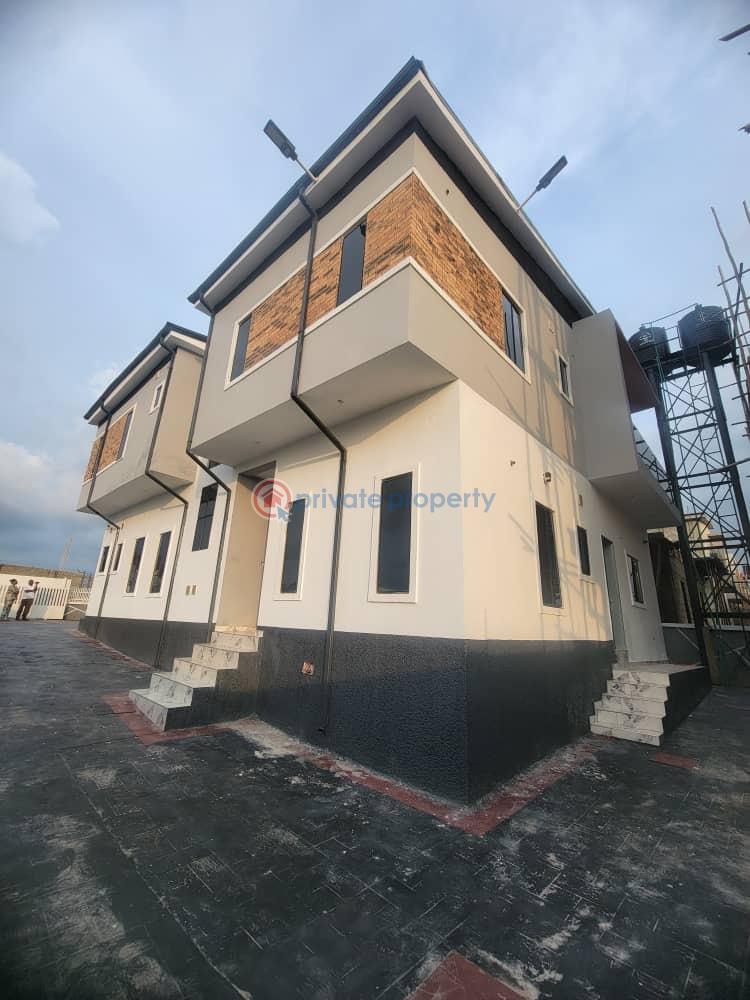 5 bedroom Detached Duplex For Sale Wuye Abuja Phase 2  - 2