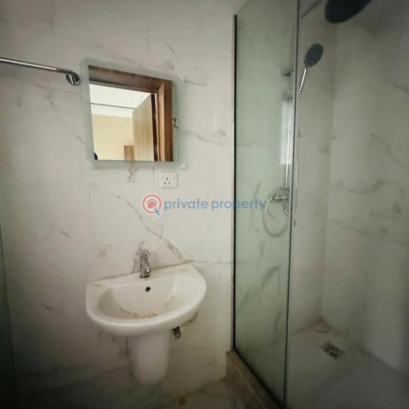 5 bedroom Detached Duplex For Sale Magodo Phase 2 Magodo GRA Phase 2 Kosofe/Ikosi Lagos - 1