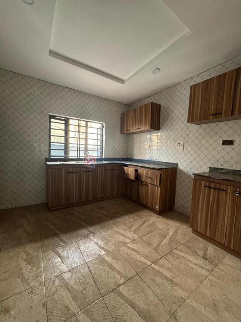 3 bedroom Duplex For Rent Okebadan Estate, Akala Way Akobo Ibadan Oyo - 4