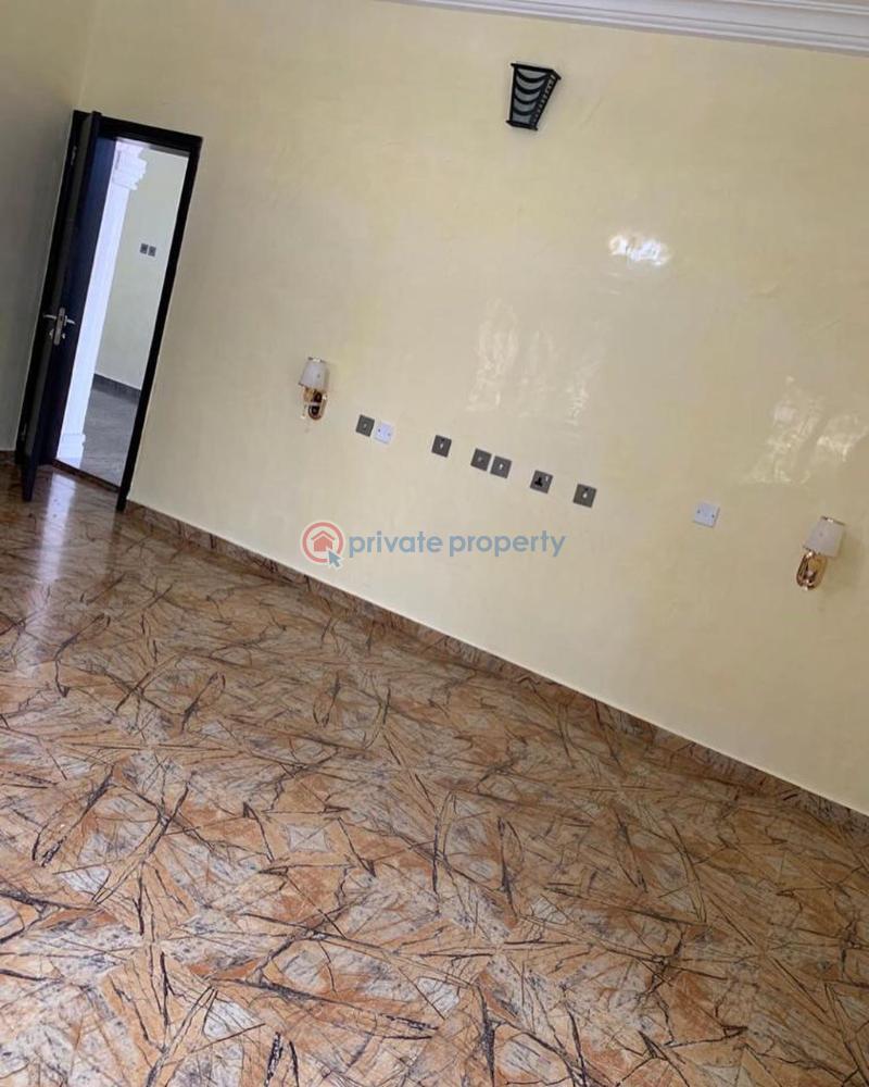 For rent 5 bedroom Self Contain Carlton Gate Estate Akobo Ibadan Oyo