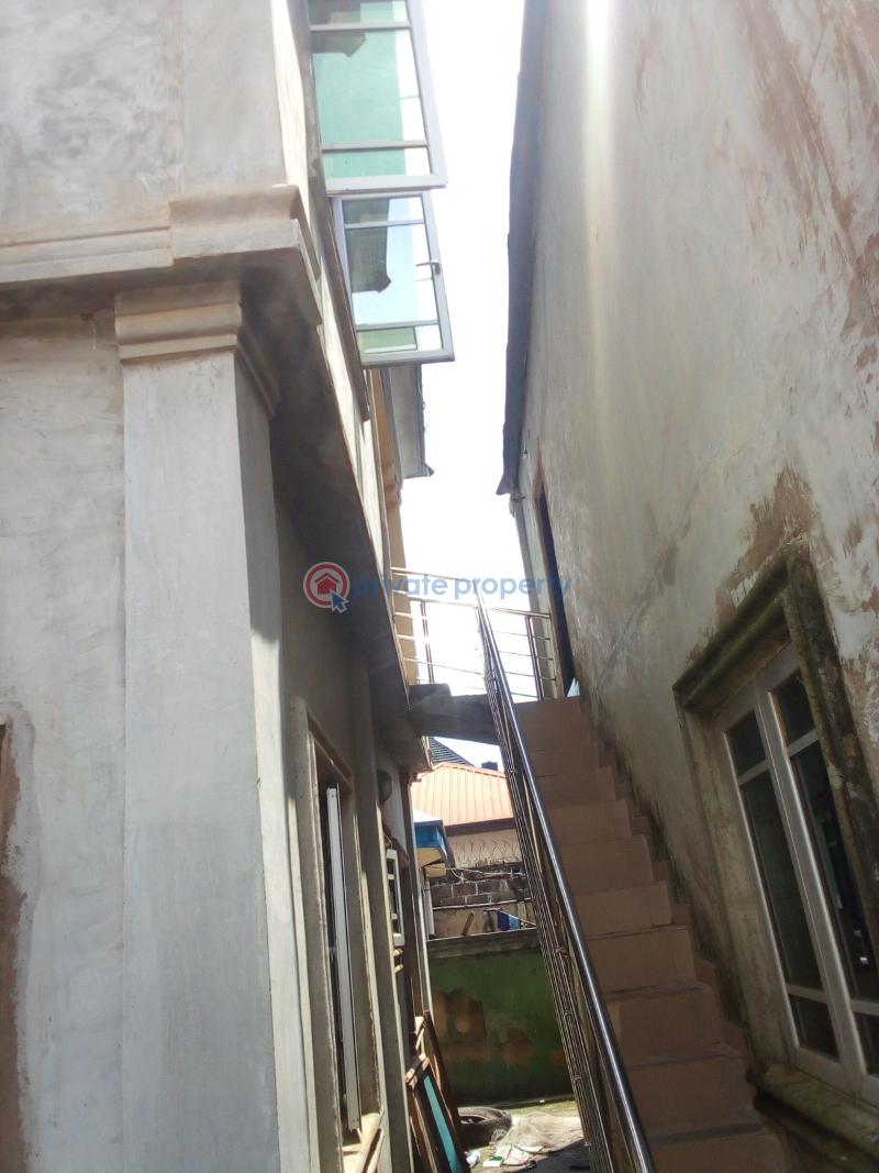 Tastefully built block of flat - 4 Block Of Flats For Sale New London Baruwa Ipaja Lagos - 4