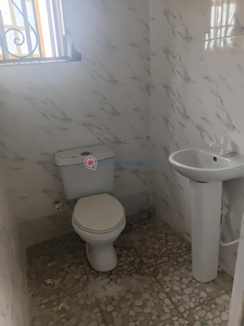 2 bedroom Block Of Flats For Rent United Estate Sangotedo Lagos - 13