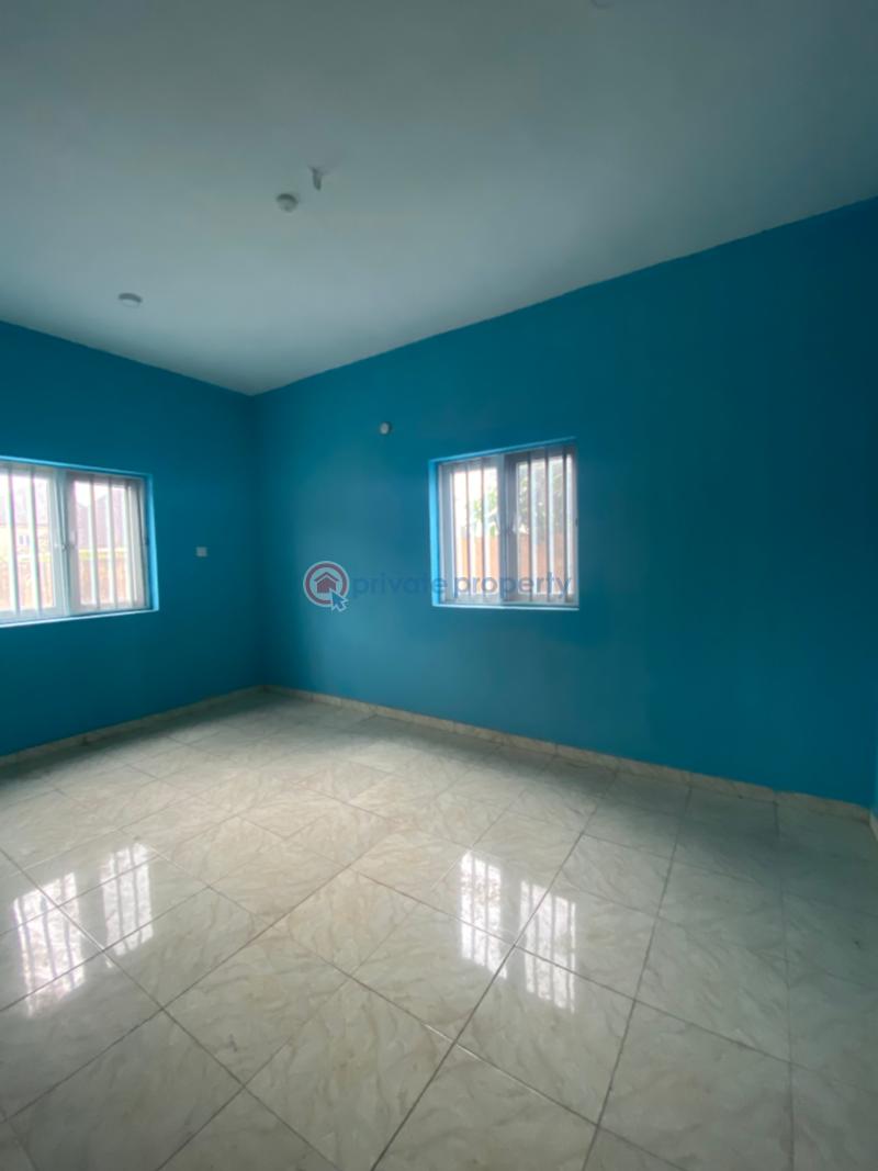 Tastefully built block of flats, spacious compound - 19 Townhouse For Sale Abba Father Axis Umuguma, Owerri West Lga Owerri Imo - 19