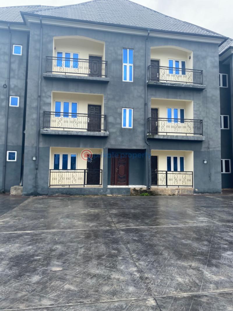 Tastefully built block of flats, spacious compound - 10 Townhouse For Sale Abba Father Axis Umuguma, Owerri West Lga Owerri Imo - 10
