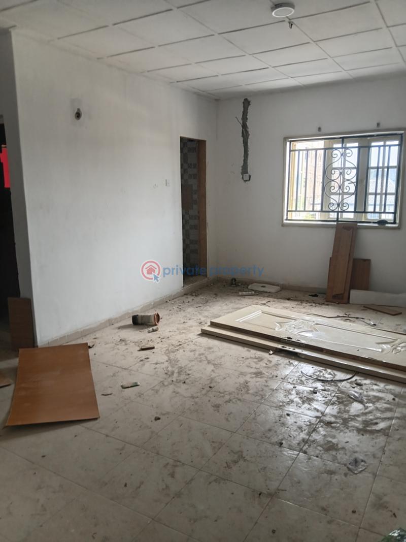 1 bedroom Self Contain For Rent United Estate Sangotedo Lagos - 4