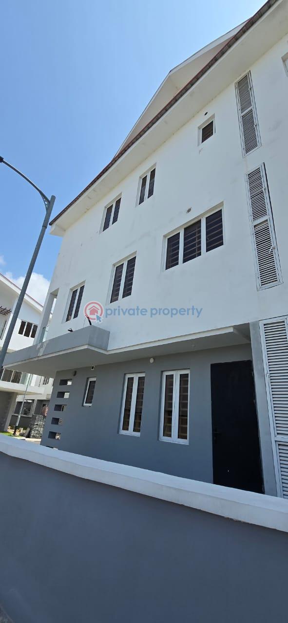 4 bedroom Semi detached Duplex For Rent Chevron Drive Lekki Lagos