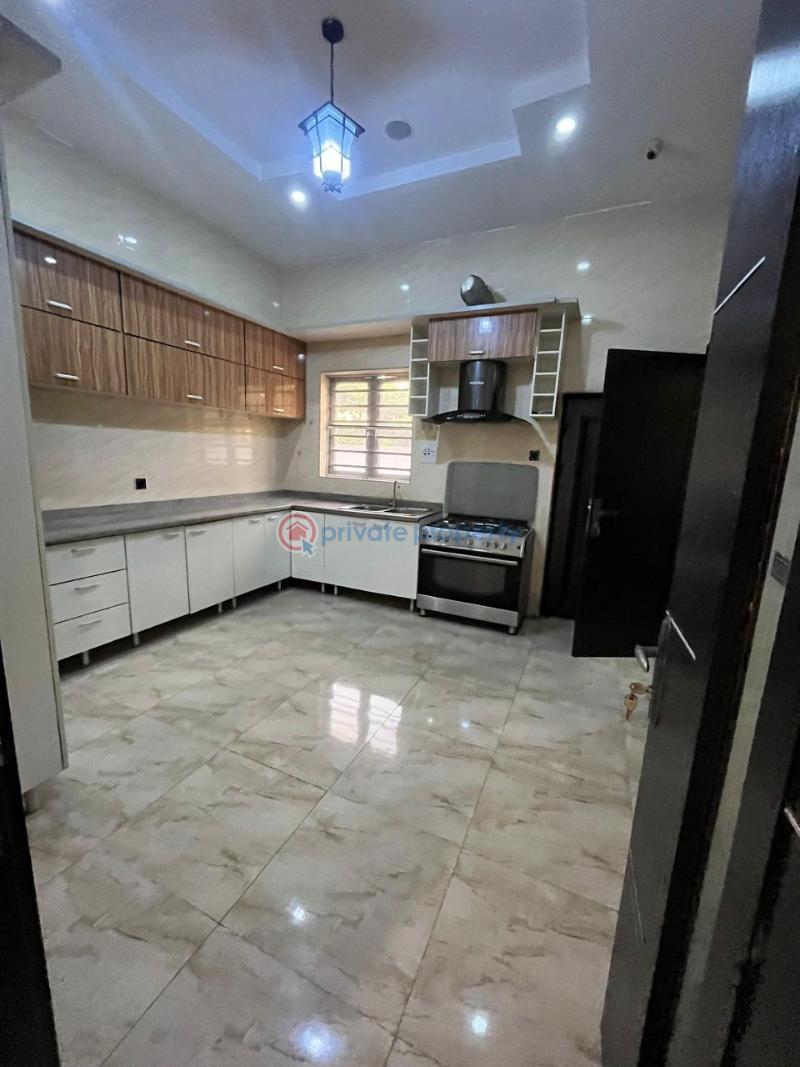 Tastefully built five (5) bedroom fully detached house - for rent - 8 5 bedroom Detached Duplex For Rent Chevron Drive Lekki Lagos - 8