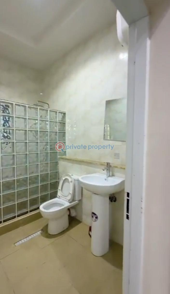 5 bedroom Detached Duplex For Rent Guzape Abuja Phase 1  - 16