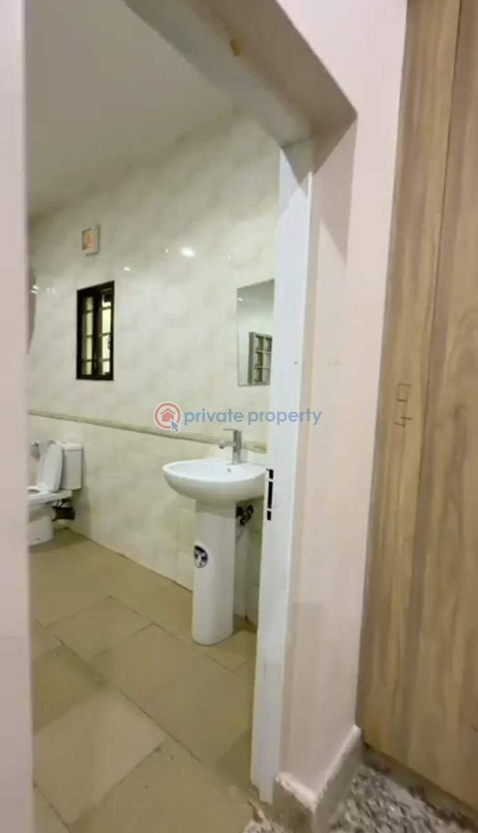 5 bedroom Detached Duplex For Rent Guzape Abuja Phase 1  - 4