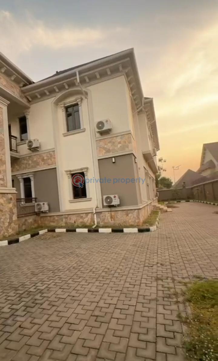 5 bedroom Detached Duplex For Rent Guzape Abuja Phase 1  - 1
