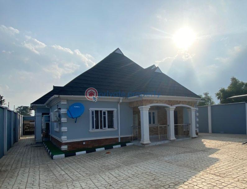 3 bedroom Detached Bungalow For Sale Irepodun Area, Moniya Moniya Ibadan Oyo - 0