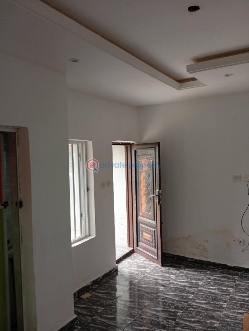 1 bedroom Mini Flat For Rent Bayeku Igbogbo Ikorodu Lagos - 1