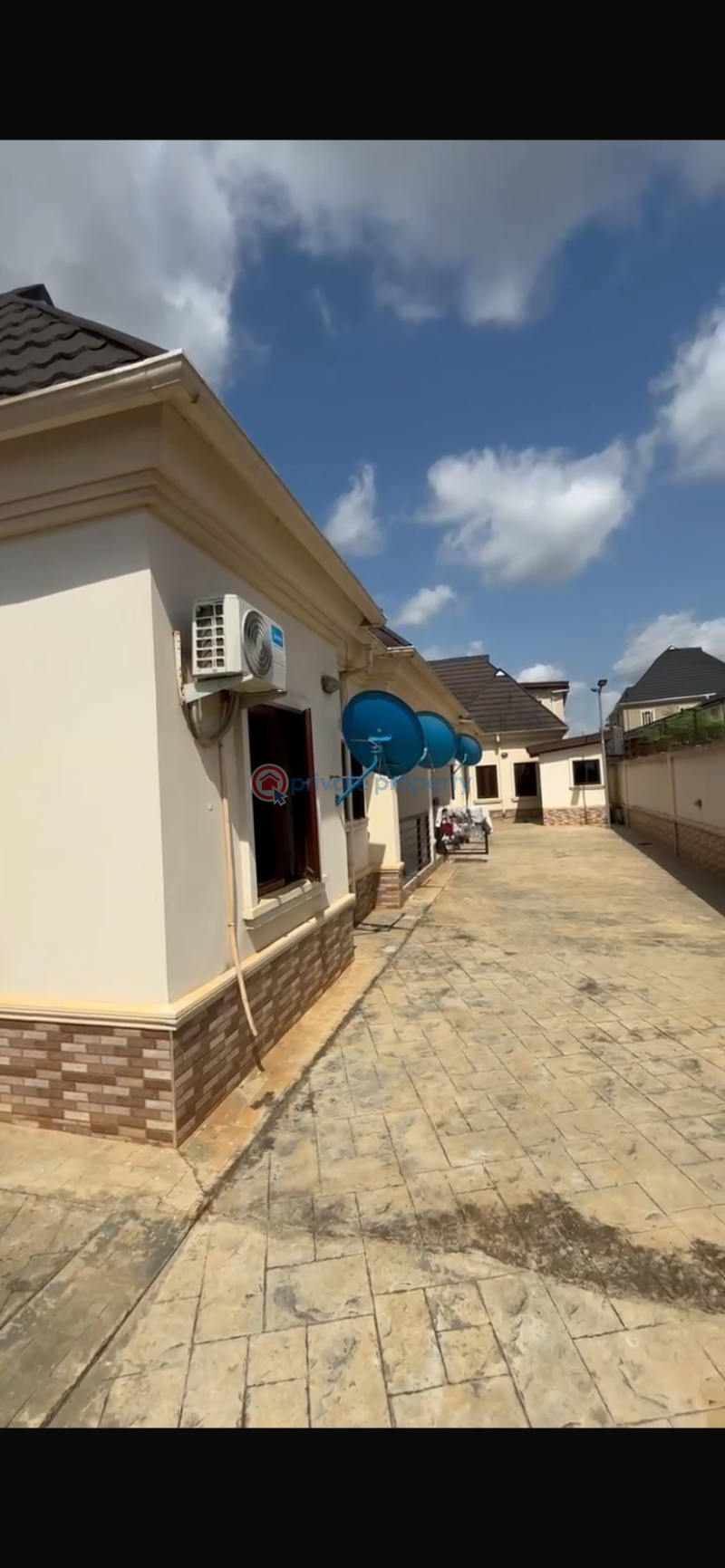 Tastefully built modern 6 units of mini flat. - 0 Block Of Flats For Sale Lasustech First Gate Ikorodu Lagos - 0