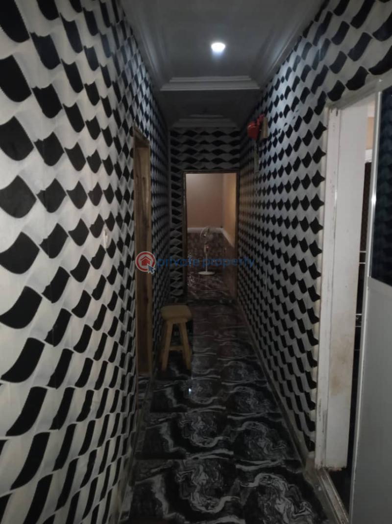 4 bedroom Bungalow For Sale Akure Ondo area  - 4