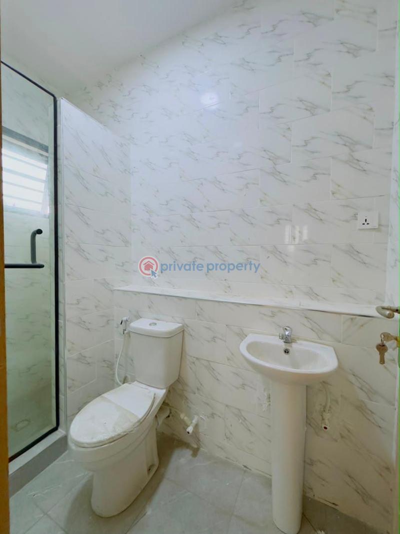 2 bedroom Block Of Flats For Sale Yaba Lagos - 19