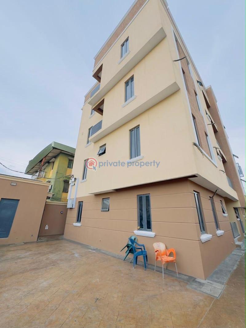 2 bedroom Block Of Flats For Sale Yaba Lagos - 1
