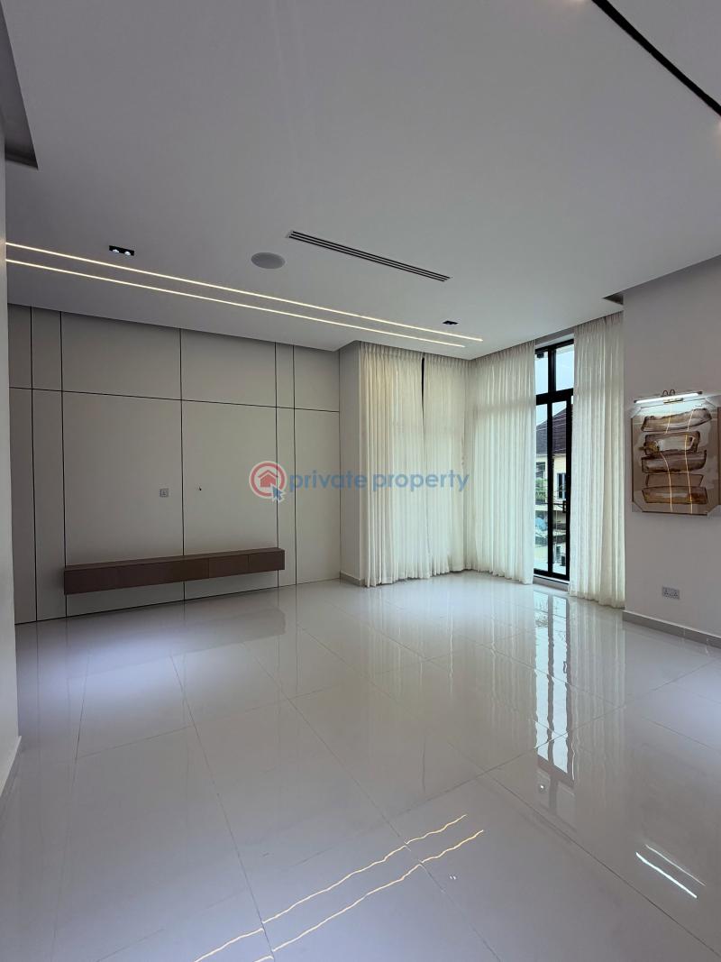 5 bedroom Detached Duplex For Sale Lafiaji Lekki Lagos - 14