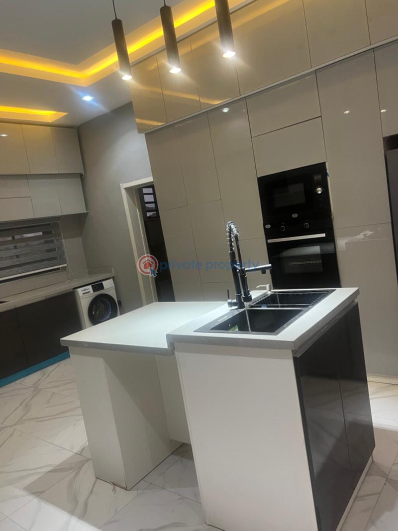 4 bedroom Detached Duplex For Sale Lagos Island  - 2